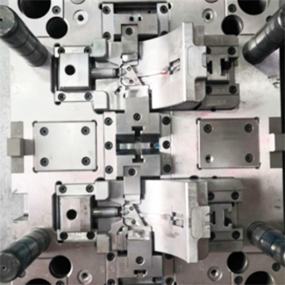 大型模具實(shí)物