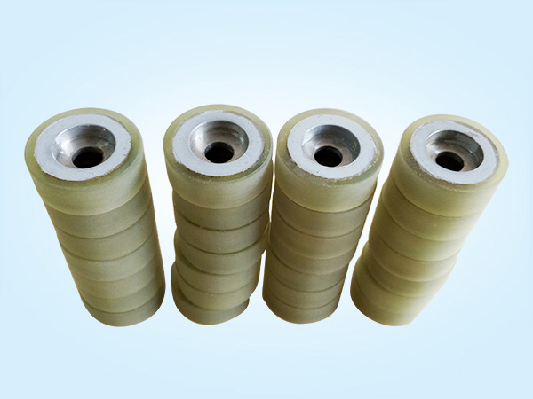 如何避免PU胶轮表面产生振纹现象？