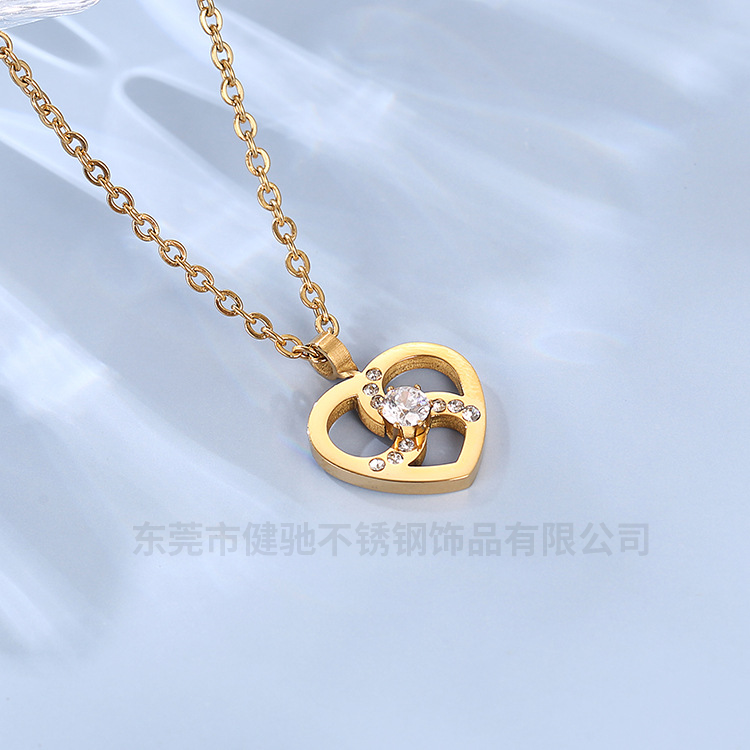 爱心镶钻项链