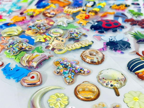 如何去除贴纸残留的胶印？