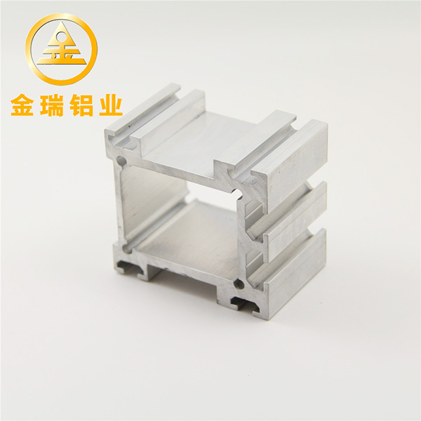 铝型材厂家分析阳极氧化工艺对铝型材表面处理有哪些影响？