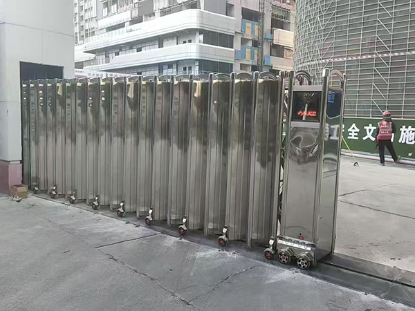 電動門