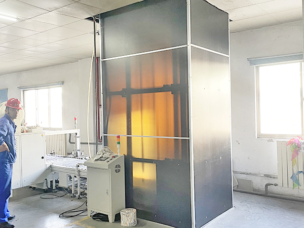 連續(xù)式升降機(jī)及往復(fù)式垂直輸送機(jī)產(chǎn)品特點(diǎn)