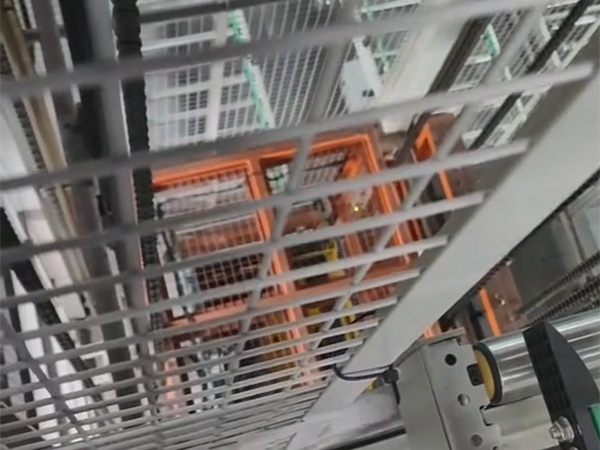 往復(fù)式提升機(jī)