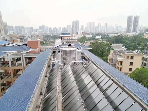 太阳能热水器