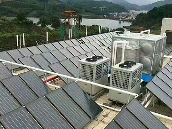 太阳能热水器