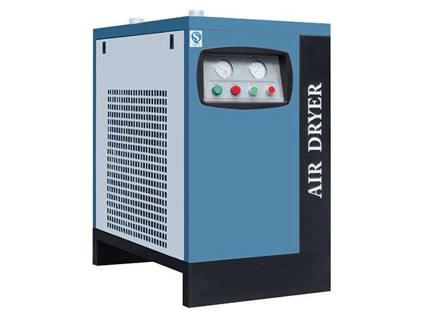 从“除水”到“增效”：冷冻式干燥机在精密制造中的硬核价值