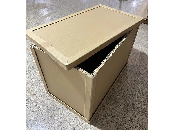 ​蜂窝纸箱