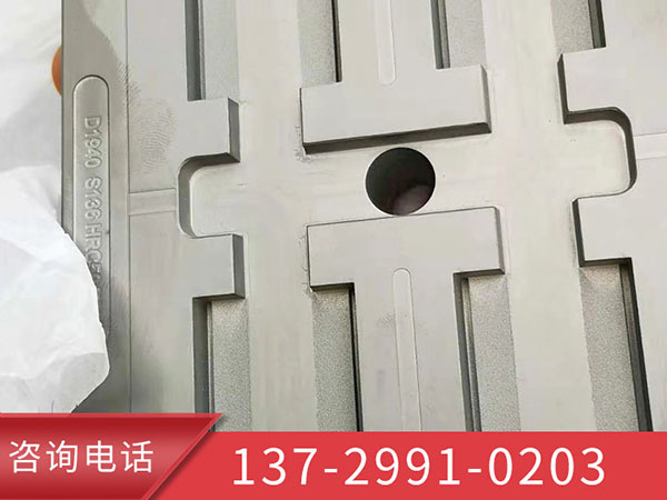 TPU双色模具不粘模涂层