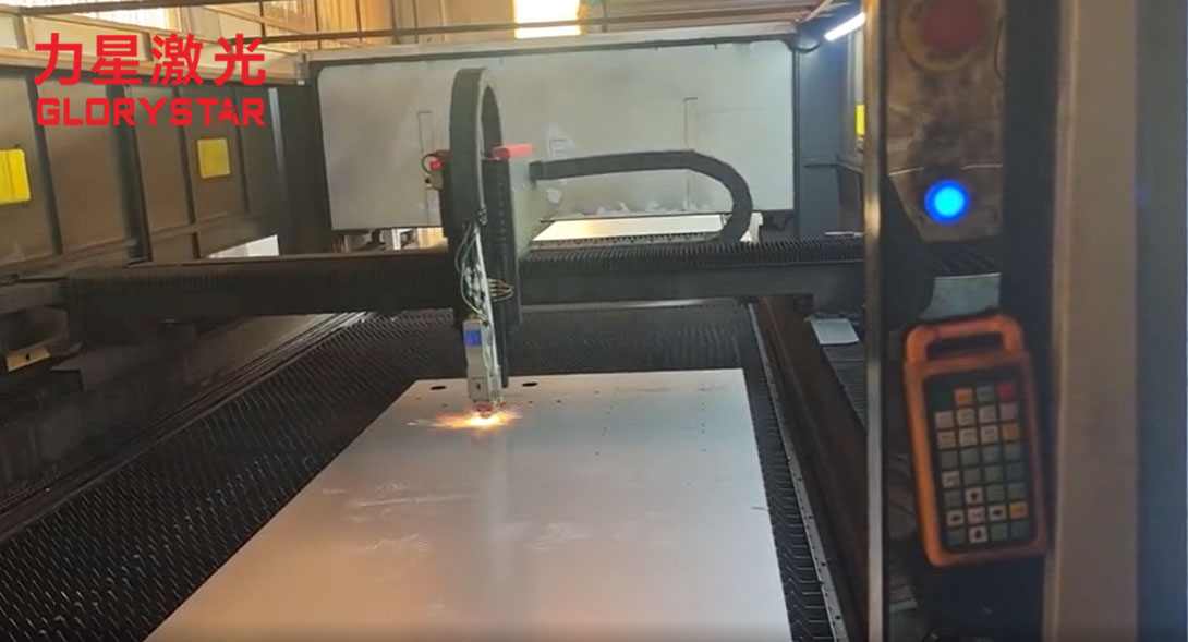 激光切割機在機箱電柜行業的應用解決方案