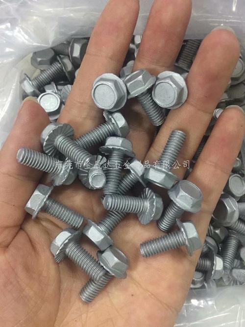 久美特螺丝和达克罗螺丝的区别在哪里？