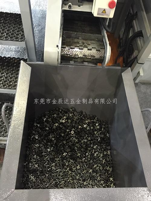 非标螺丝生产厂家要扩大生产规模啦