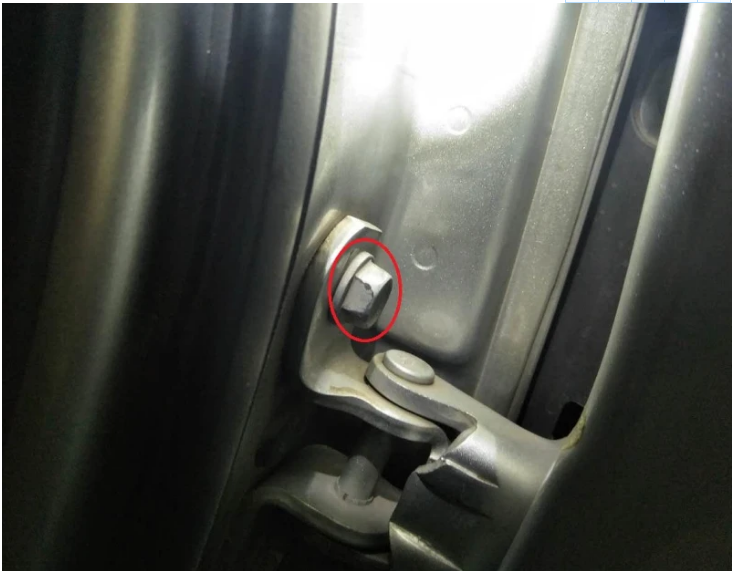 买二手车得看这三颗螺丝，若被动过就不要选