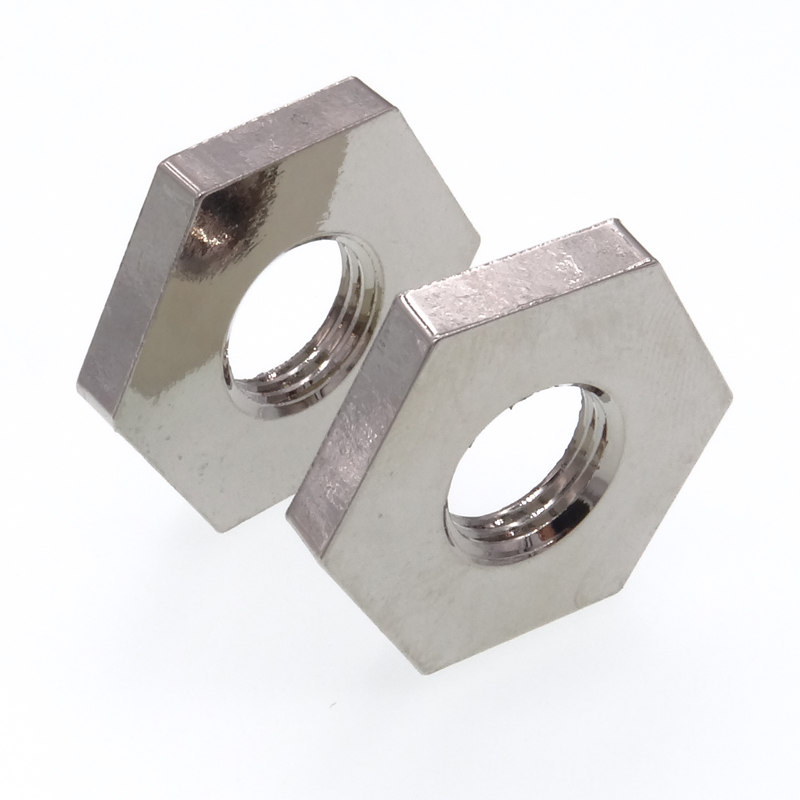 磨損后的內(nèi)六角螺母拆卸