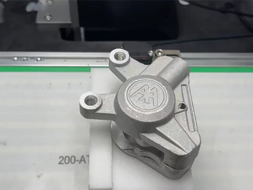 汽车五金配件喷涂前，螺丝孔位贴保护贴