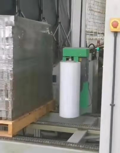 拉伸膜选购指南：5 个关键指标帮你选到合适的缠绕膜