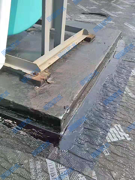 屋面防水及裂缝补漏施工