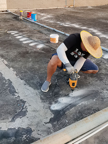 屋面防水裂缝补漏