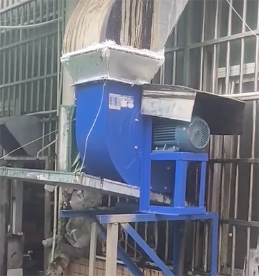 深圳市南宇机电有限公司的厨房专用风机11-62安装改造中