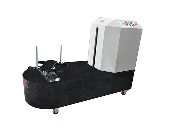 老式行李包装机