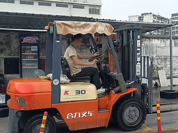 塘厦叉车铲车电工焊工挖机考证复审