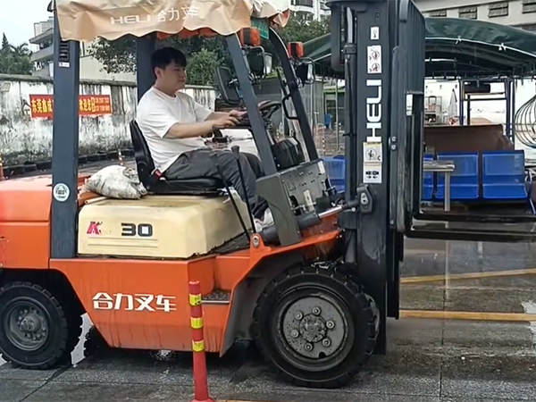 塘厦叉车铲车电工焊工挖机考证复审