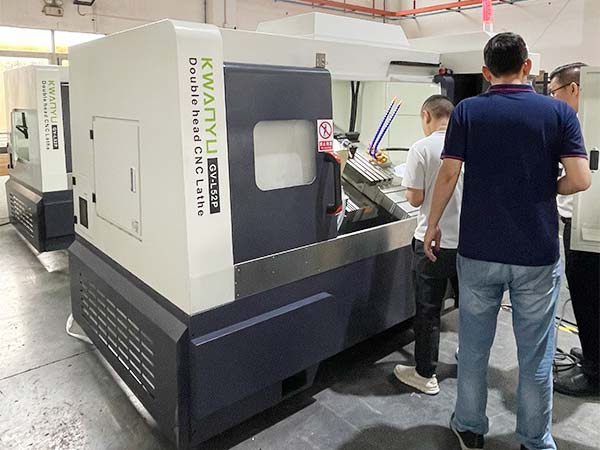 四川客户交机现场