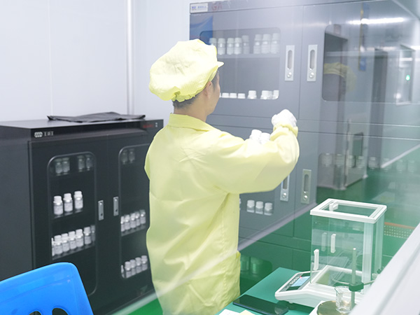 灌液晶车间