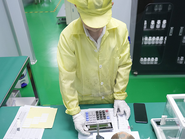 灌液晶车间