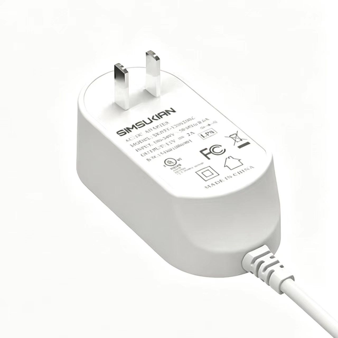 12V1A小功率插墙式电源适配器：藏在墙角的