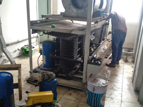 分享关于开利压缩机维修如何解决排气温度过高问题？