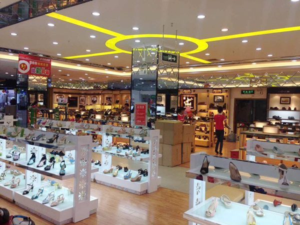 鞋子展示柜价格