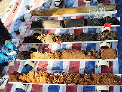 現(xiàn)場(chǎng)取土照片