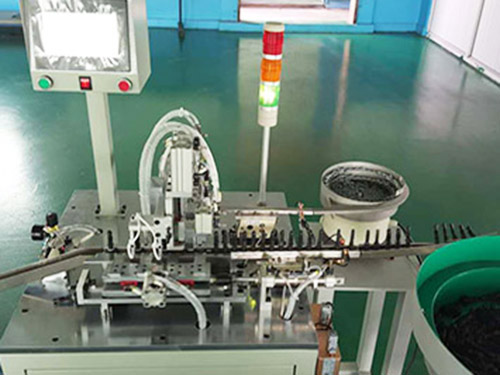 自动套皮圈设备