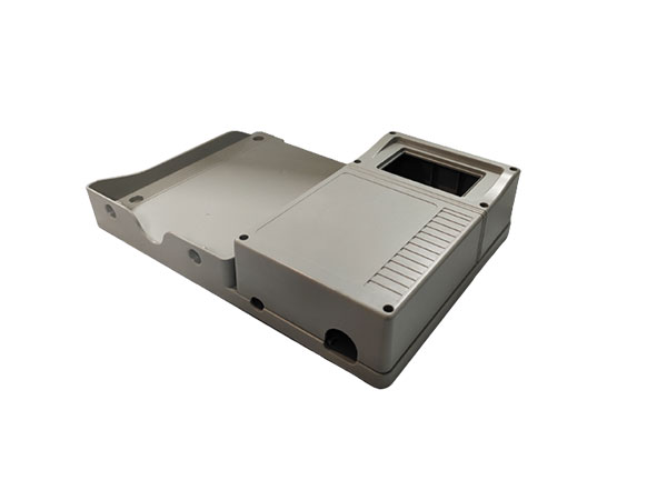 第一次做成品组装，还带电子零件：一个俄罗斯麦克风客户的“信任实验”