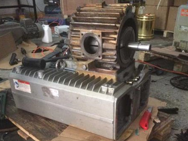 单级旋片真空泵维修保养技术规程