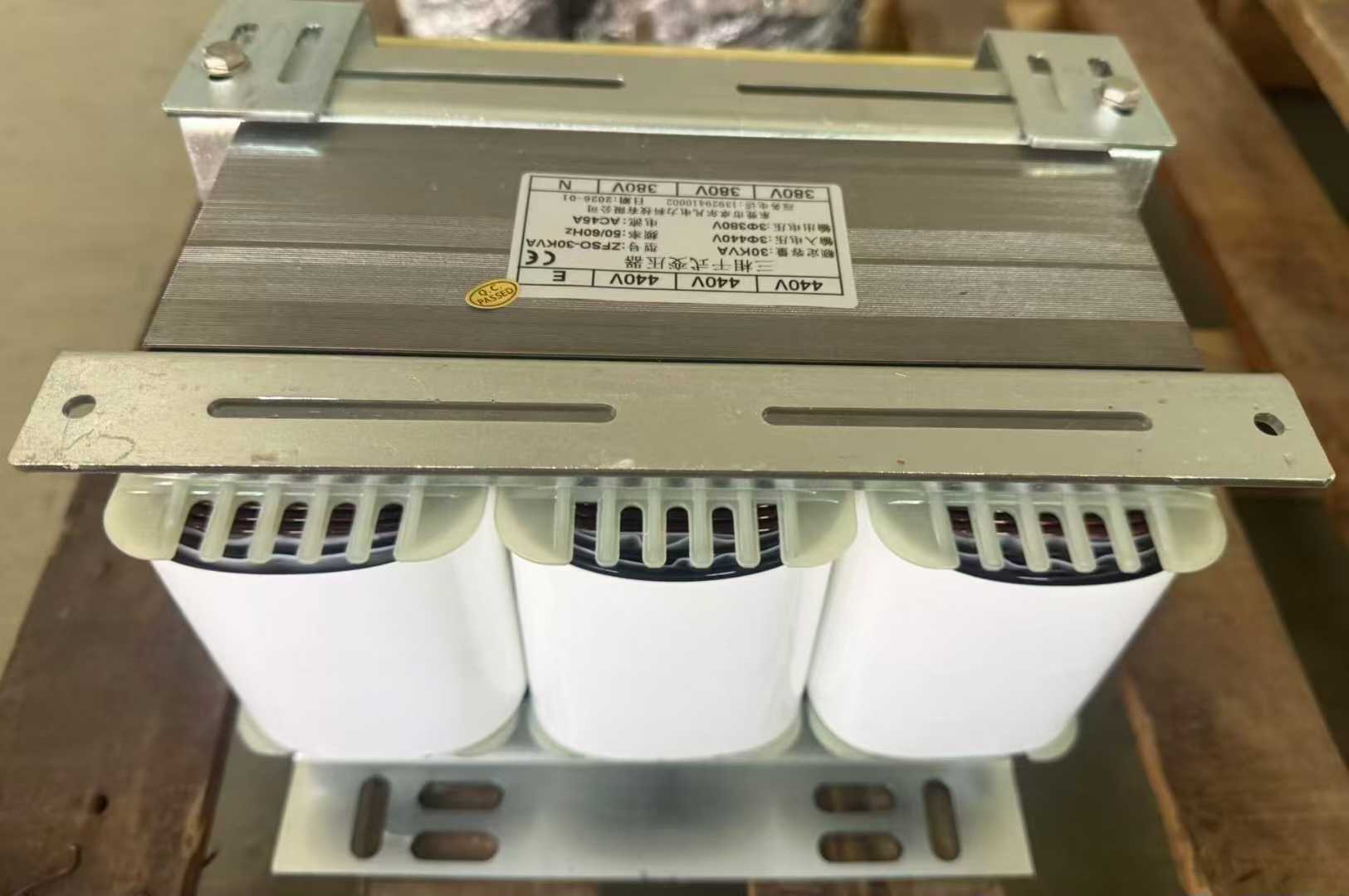 出口墨西哥变压器，440V变380V发货