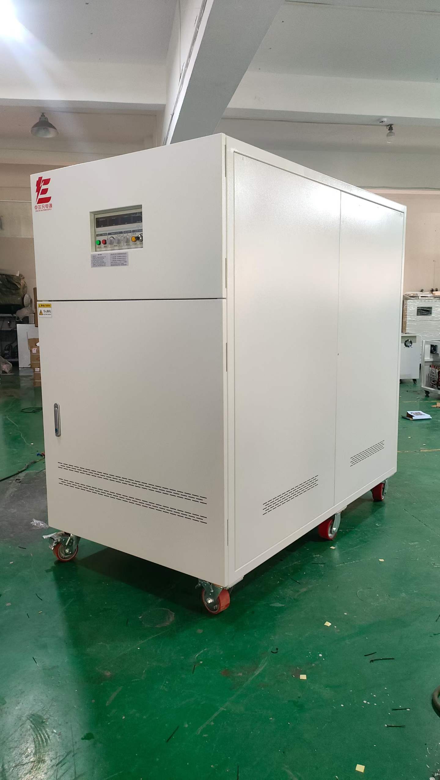 300kVA变频电源：实验室设备专用的“全能型可编程供电心脏”