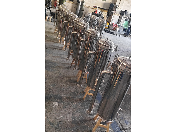 304材质的保安过滤器，直径300*1450总高×2.0厚×10芯40寸