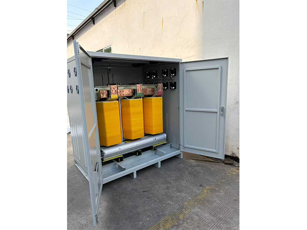 《变压器江湖五绝争锋：卓尔凡、特变、ABB、施耐德、西电，谁是你心中的电力心脏最佳拍档？》