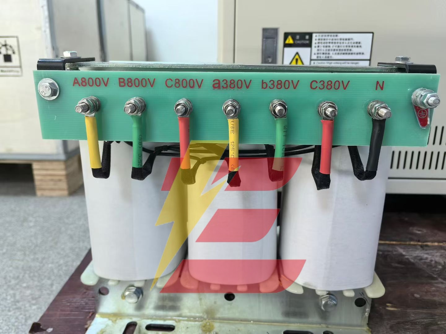 光伏站用辅助变压器800V变380V