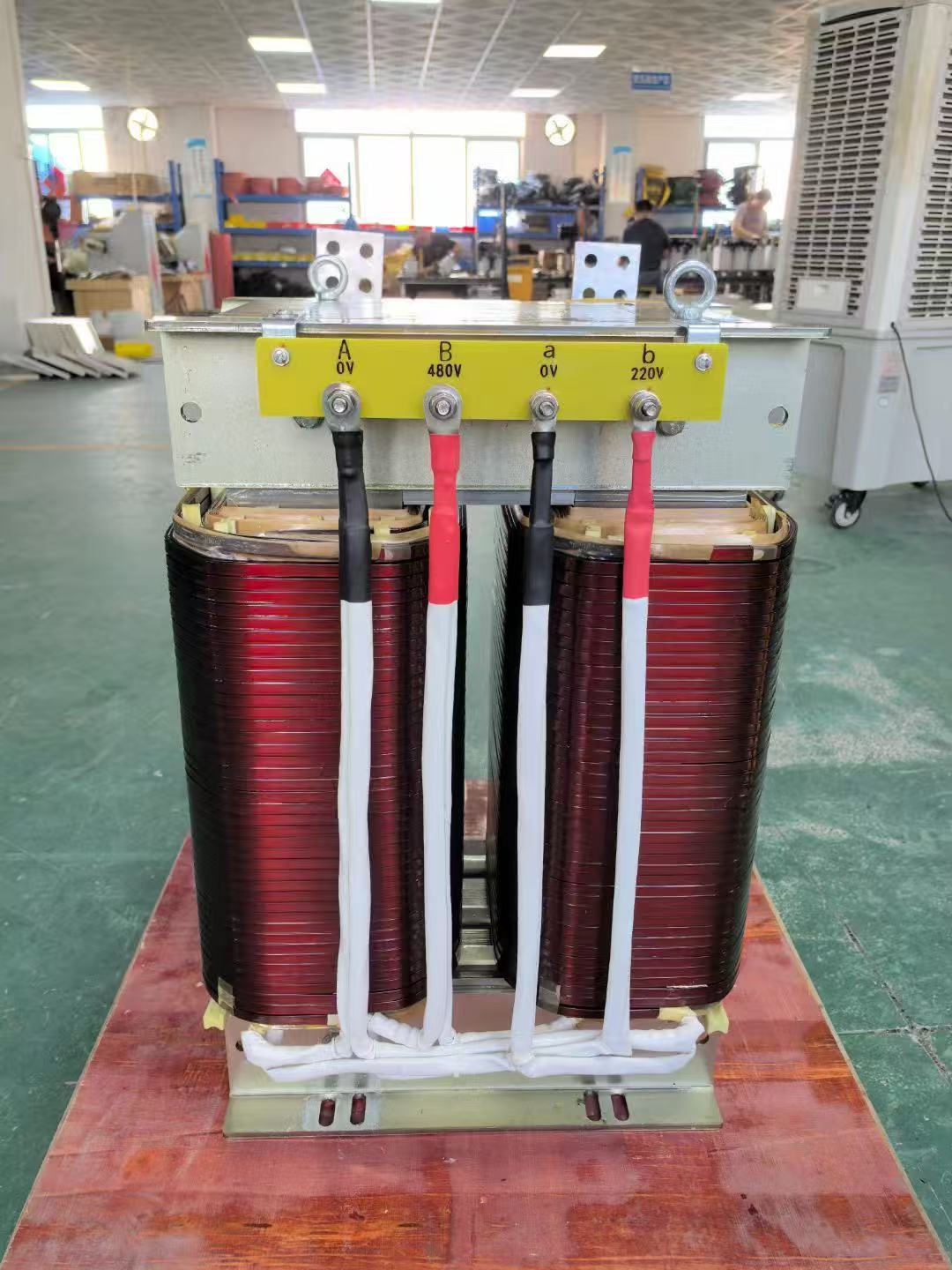 调压、调频、稳频、稳压——卓尔凡发布全系列变频电源新品，打造全球电网模拟“一机通