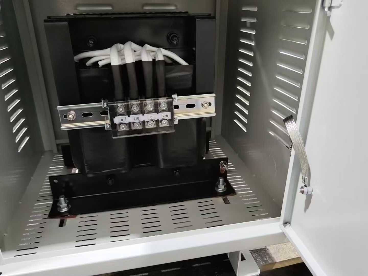 UL 1446绝缘系统认证：变压器20年热寿命的隐形骨架与材料组合工程
