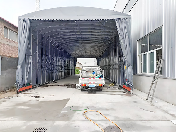 胡志明第二郡地面电动棚