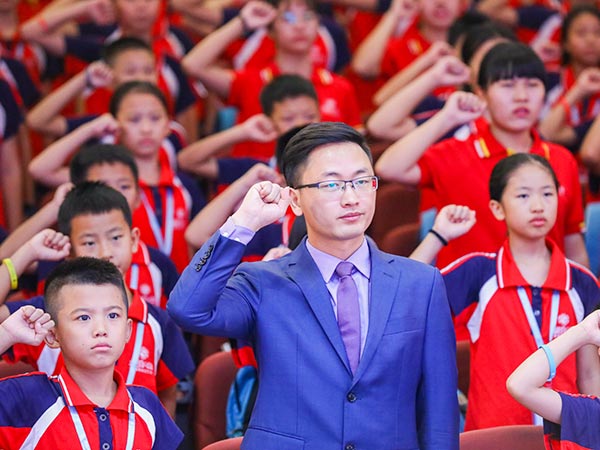 学员宣誓现场