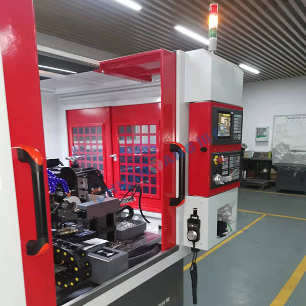 登山扣数控铣槽机