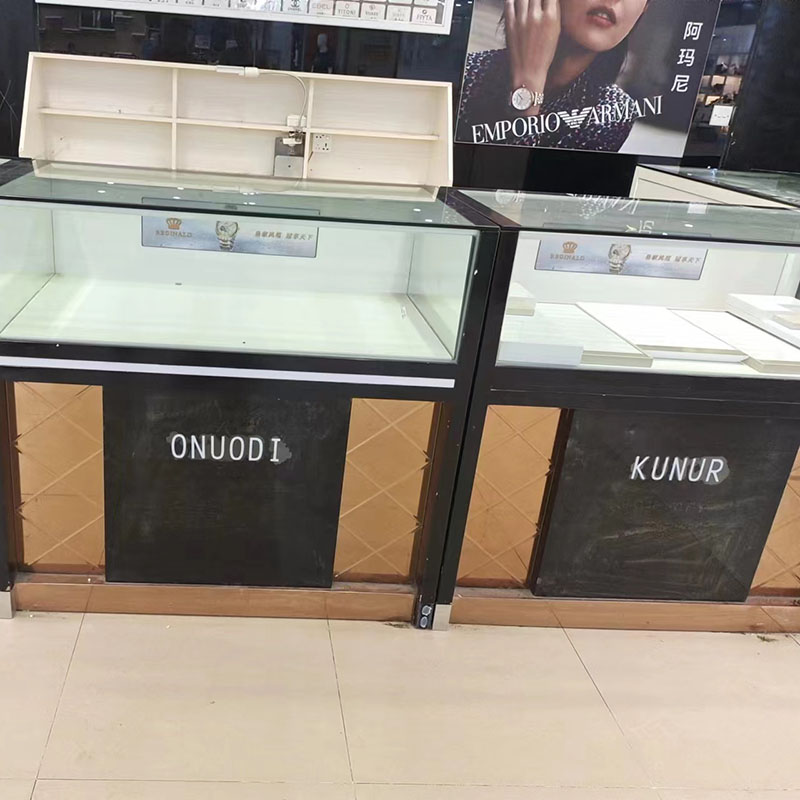 探讨一下手表柜的内部结构如何设计？