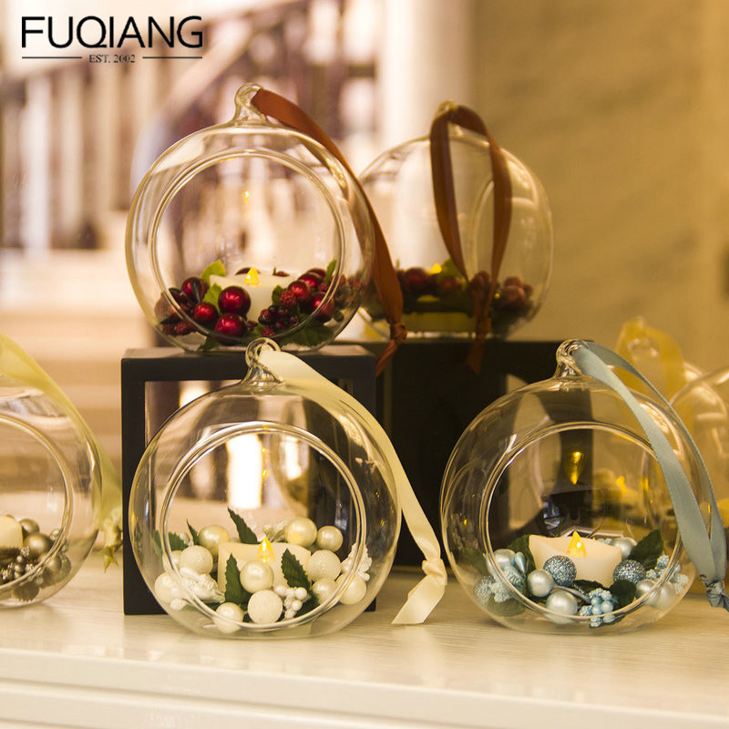 节日玻璃杯蜡烛