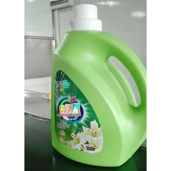去污洗衣液