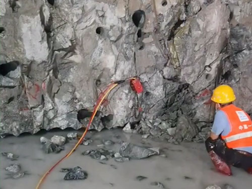 200型大液压开山棒